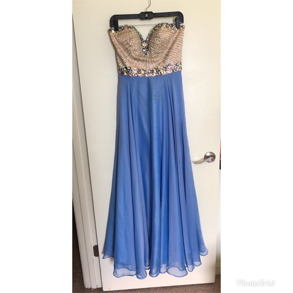 Forma Dress - Picture 2 of 8